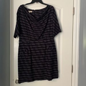 Evan Picone Dress Polyester rayon blend with shell. Two front pockets size 16.